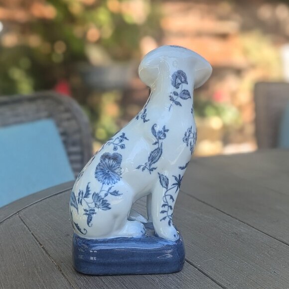 Wong Lee Porcelain Blue and White Dog - Picture 3 of 6